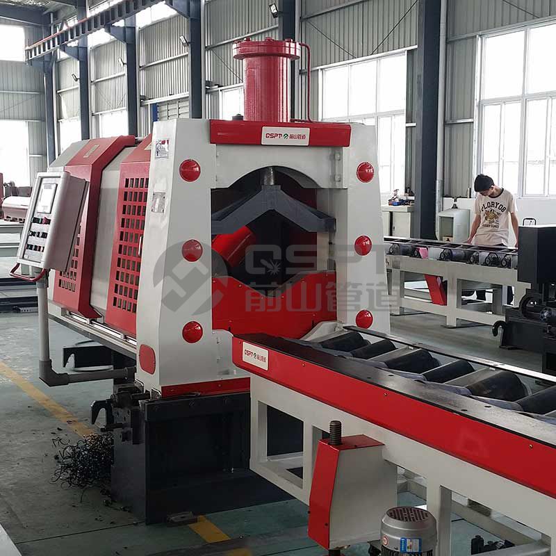 Numerical Control Pipe End Beveling Machine (Top and bottomAsynchronous Clamping)