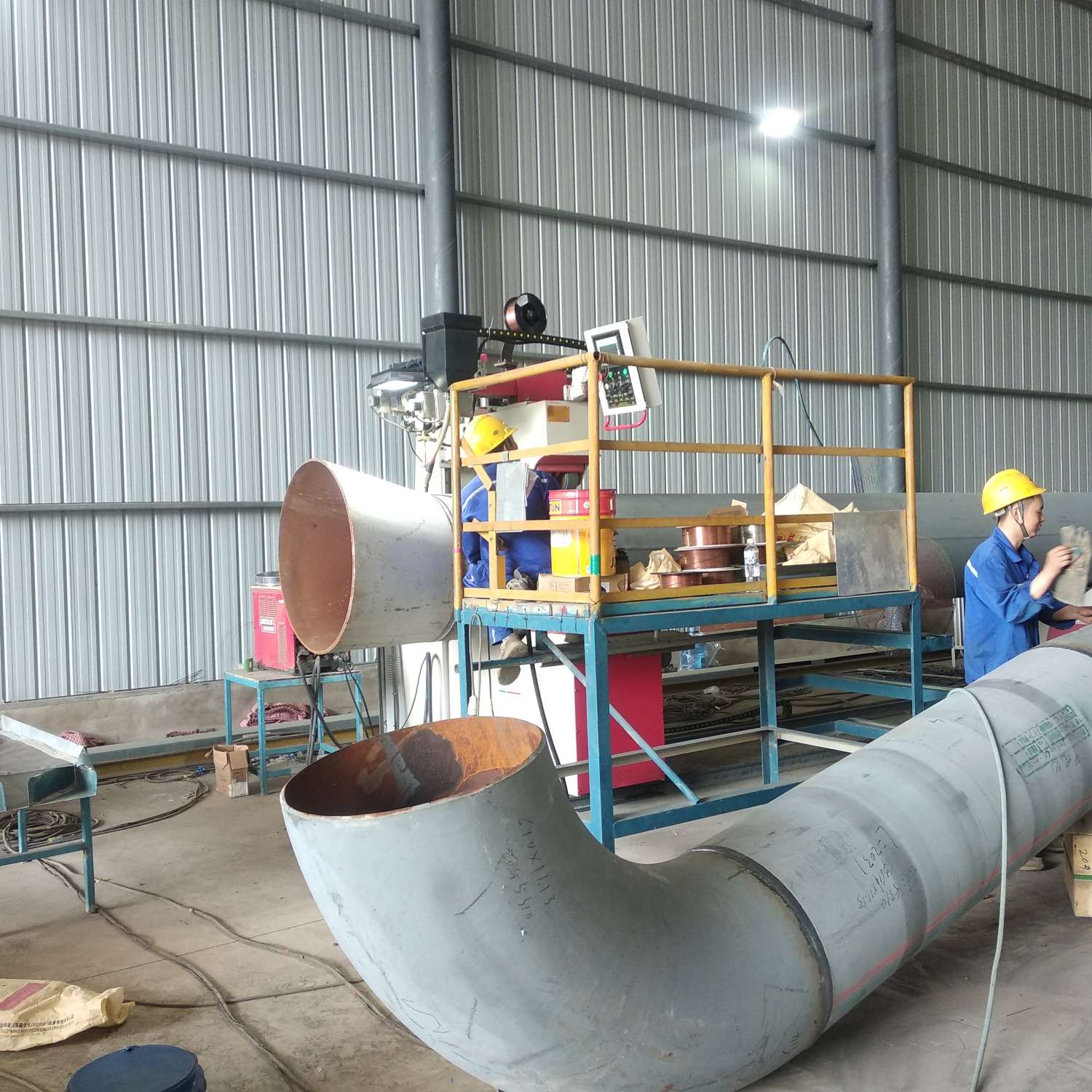 Do you know why important structures should be backed by argon arc welding?